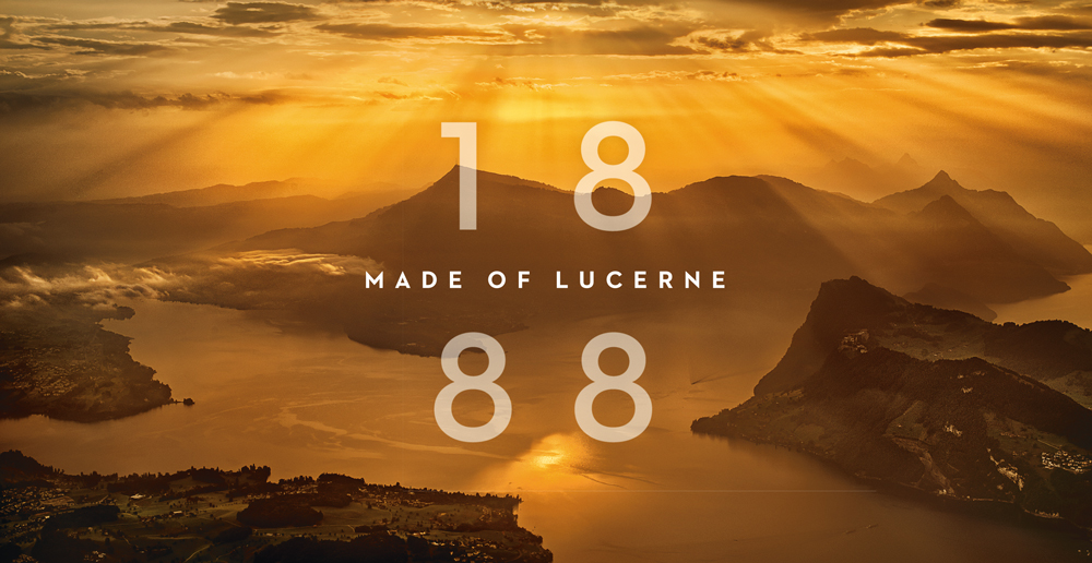 luxe1015_p2_ph1.jpg